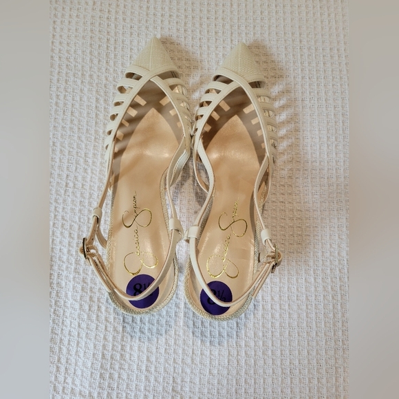 Jessica Simpson Elegant Cream Strappy Heels - Picture 4 of 7